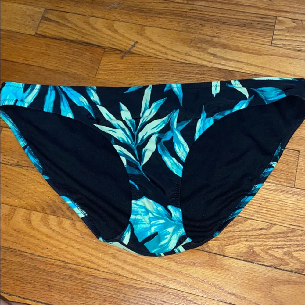 Green leaf bikini bottoms